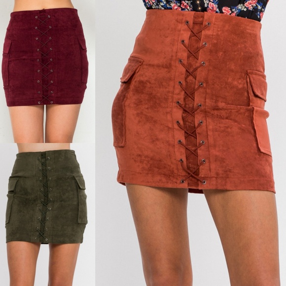 LACE-UP VEGAN SUEDE BODYCON MINI SKIRT in burgundy - Picture 8 of 8